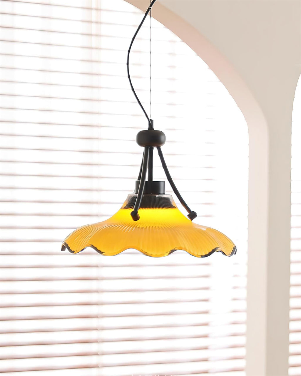 Wavelet Glass Pendant Lamp — product view 10