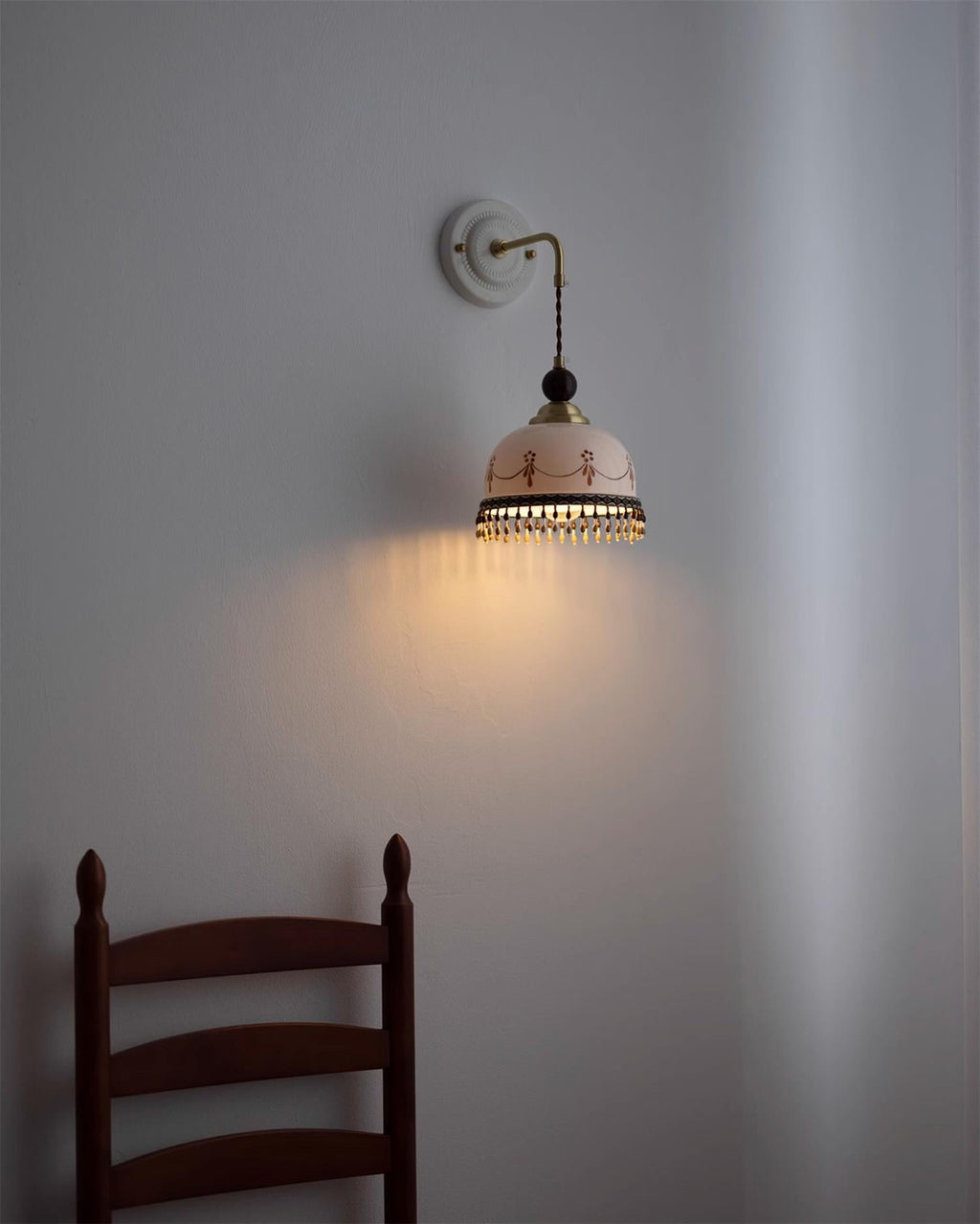 Noemi Wood Wall Lamp — product view 7