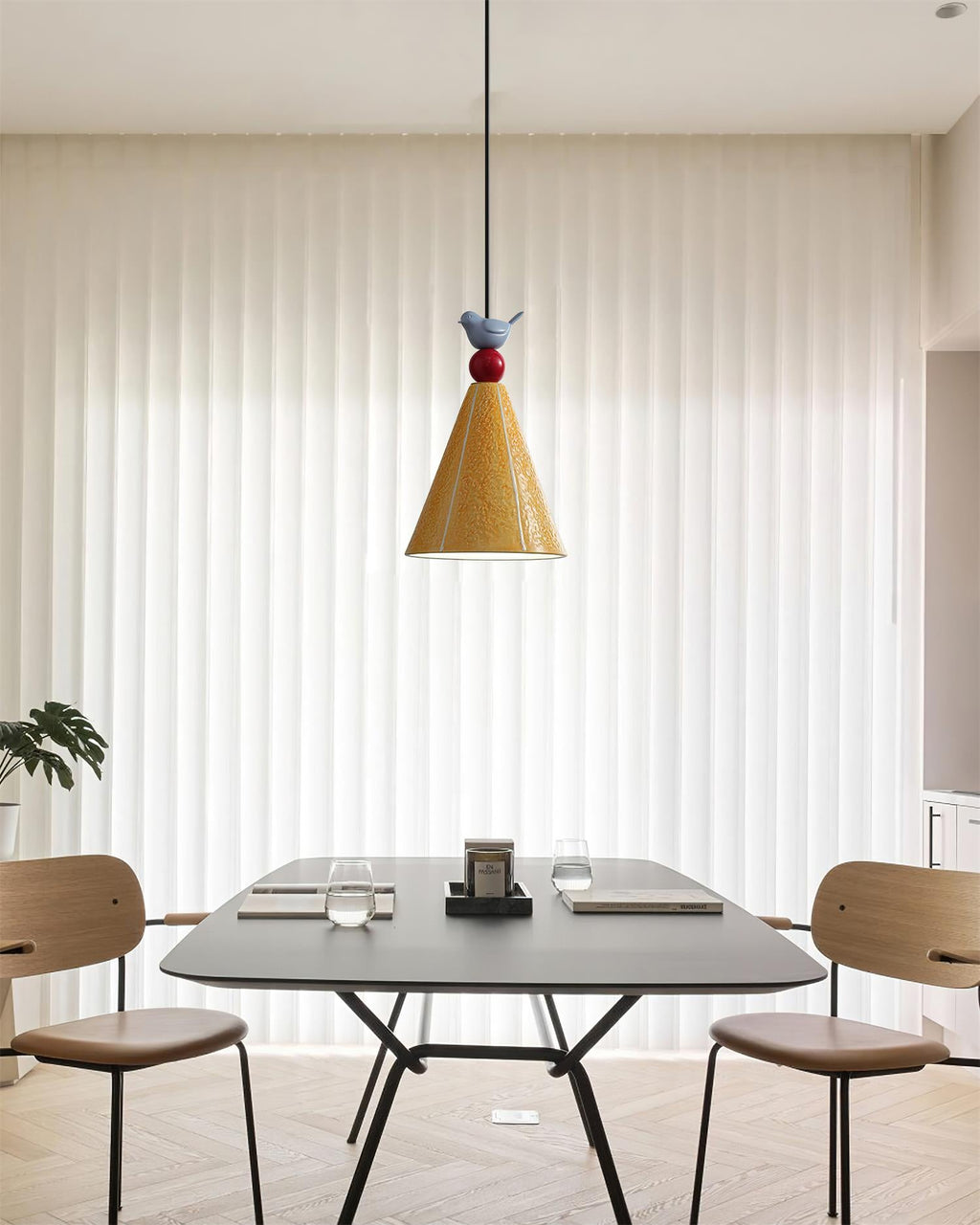 Tweetie Metal Pendant Lamp — product view 4