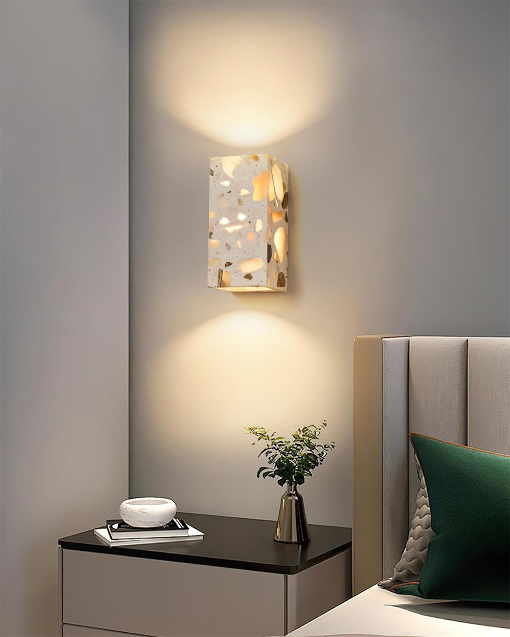 Brisca Metal Wall Lamp — product view 4
