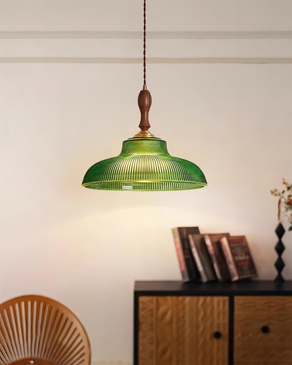 Green Nolyn Glass Pendant Lamp — product view 14