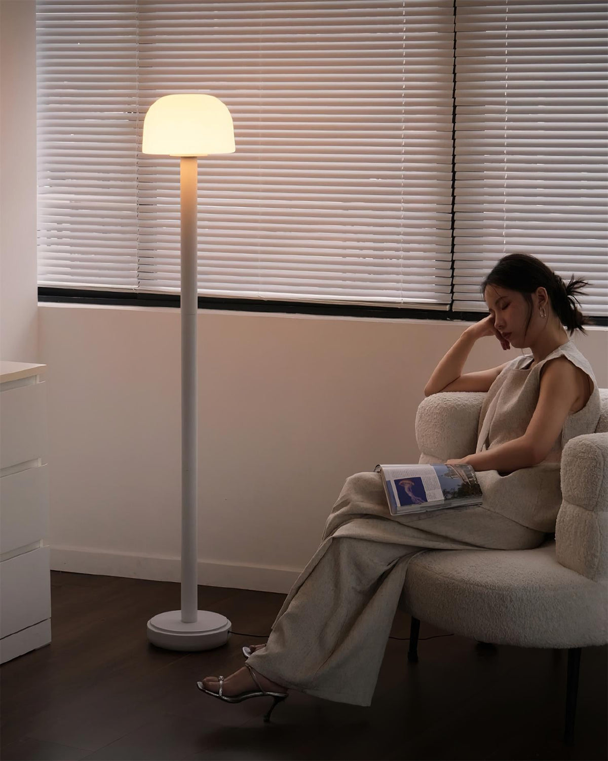 Muto Glass Floor Lamp — product view 3