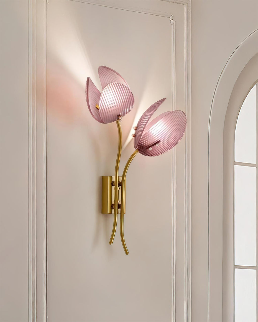 Calyssa Glass Wall Lamp — product view 4