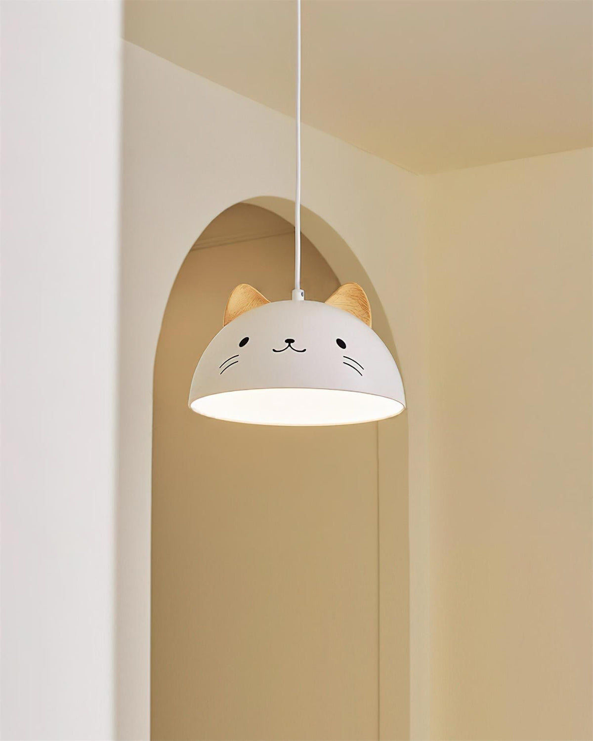 Mewi Metal Pendant Lamp — product view 3