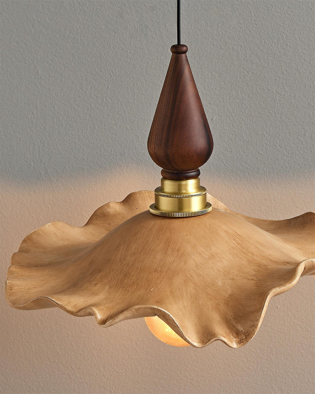 Wavely Wood Pendant Lamp — product view 10