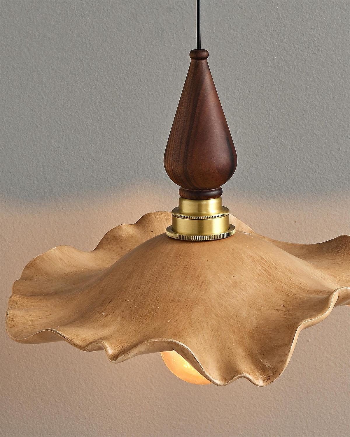 Wavely Wood Pendant Lamp — product view 10