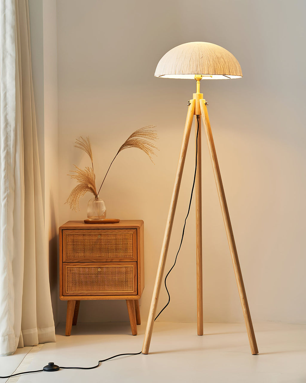 Crescent Wood Floor Lamp — product view 4
