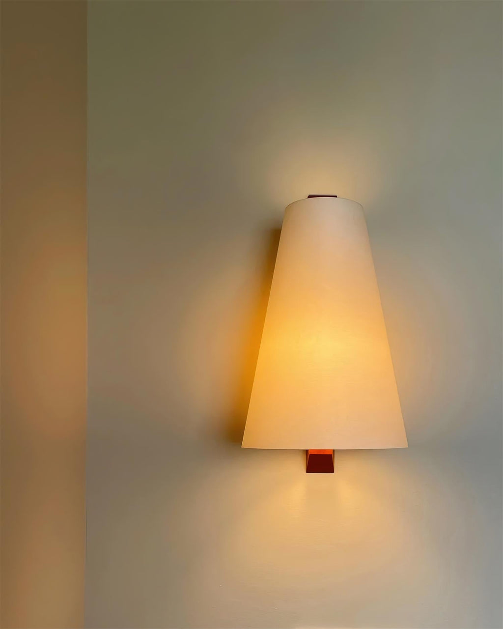 Trianora Wood Wall Lamp — product view 10