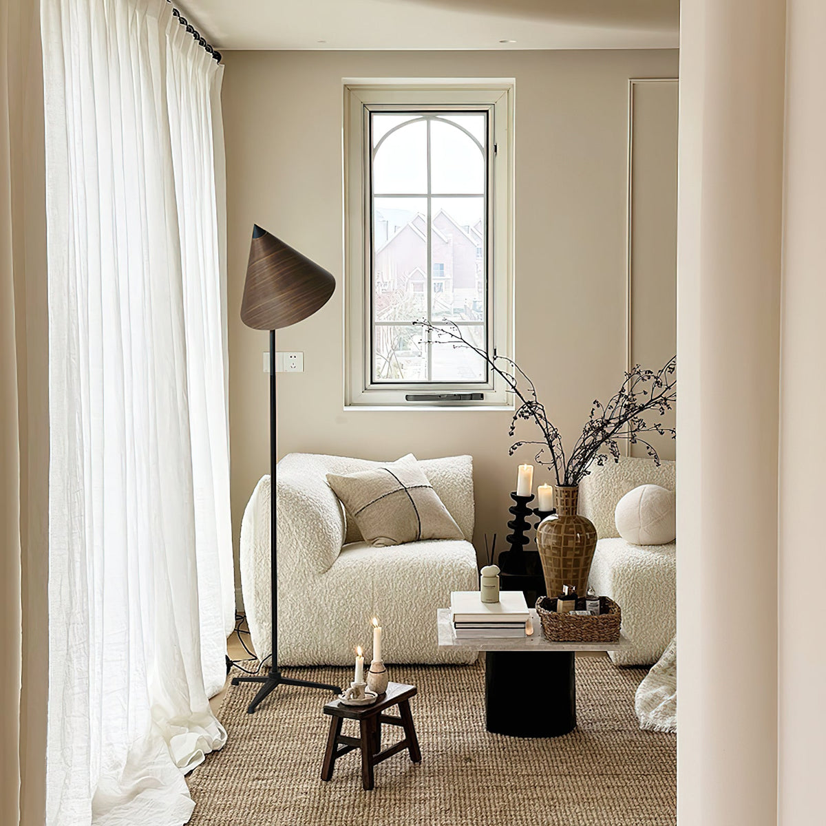 Konis Wood Floor Lamp — product view 3