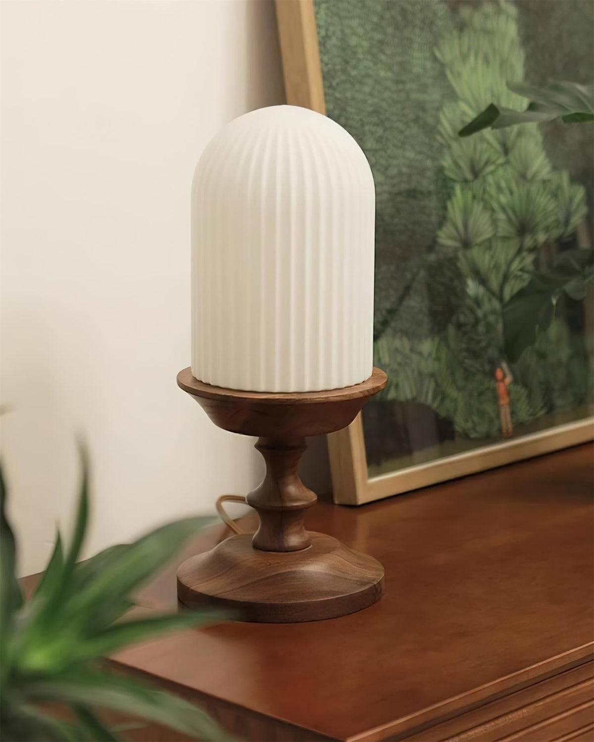 Veyra Glass Table Lamp — product view 3
