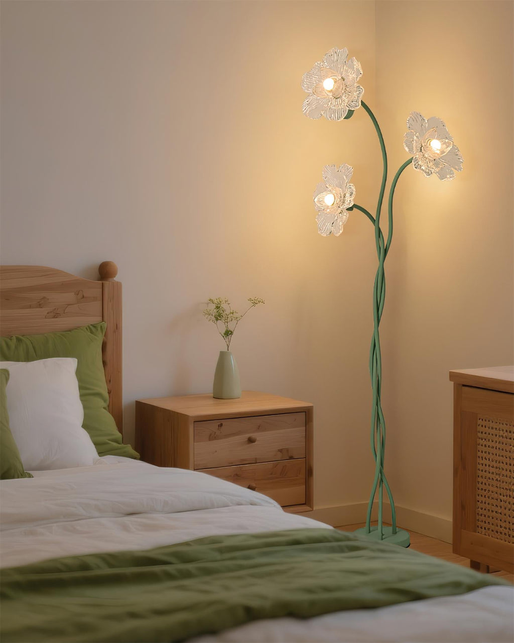 Triluna Aluminum Floor Lamp — product view 6