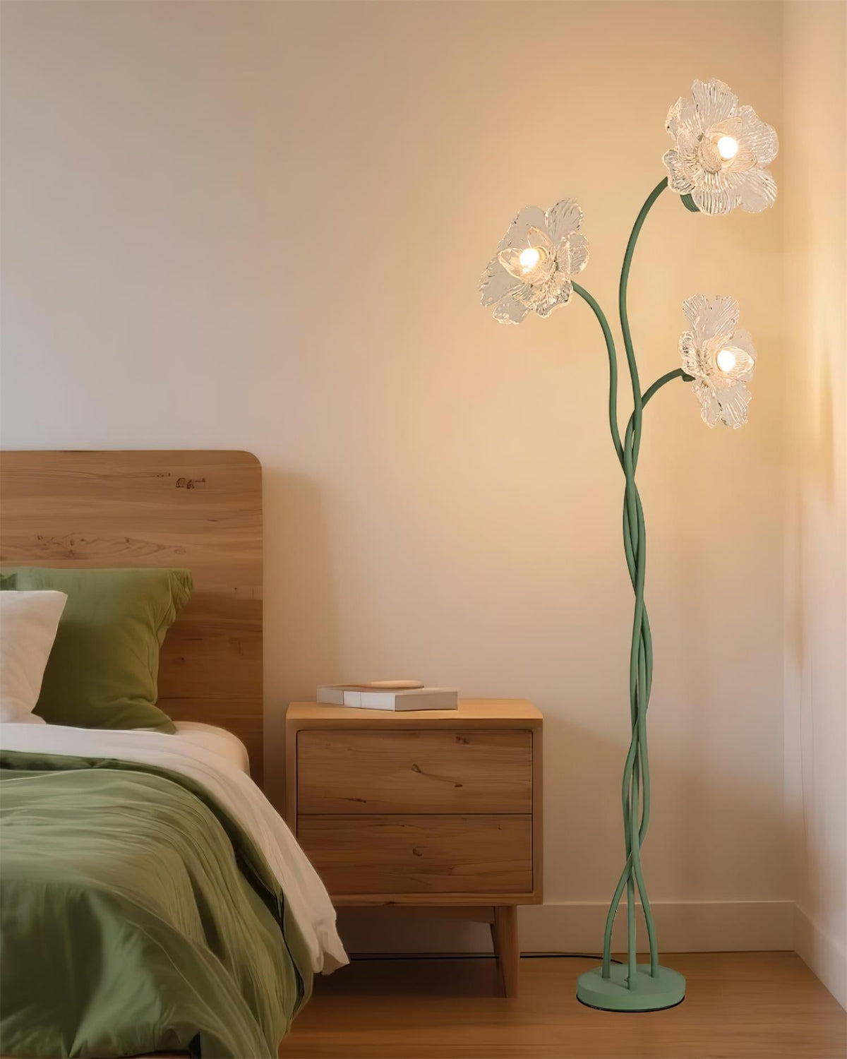 Triluna Aluminum Floor Lamp — product view 8