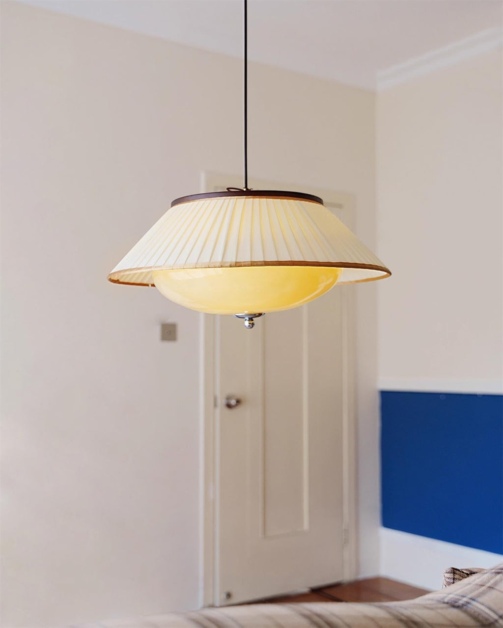 Serenique Glass Pendant Lamp — product view 4