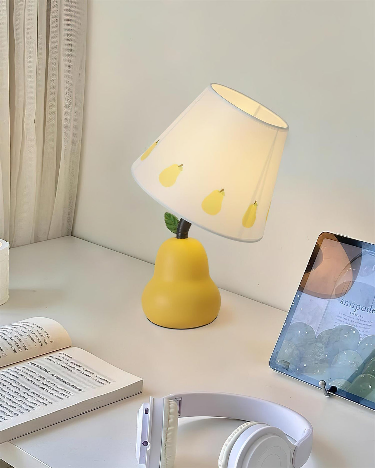 Harvest Metal Table Lamp — product view 3
