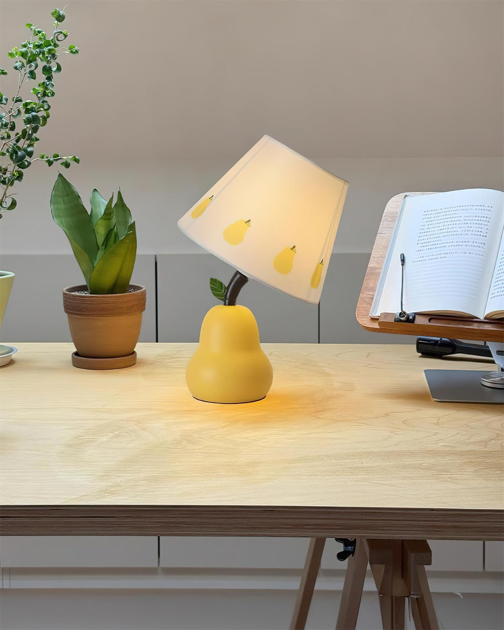 Harvest Metal Table Lamp — product view 4
