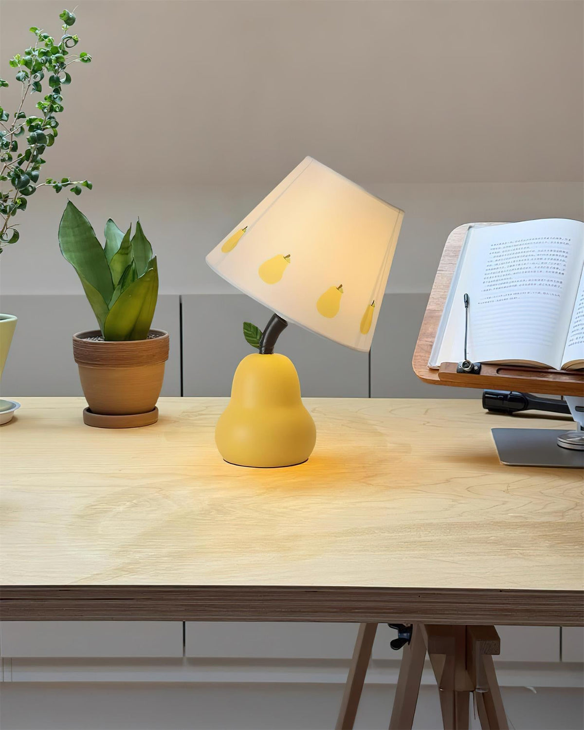 Harvest Metal Table Lamp — product view 4