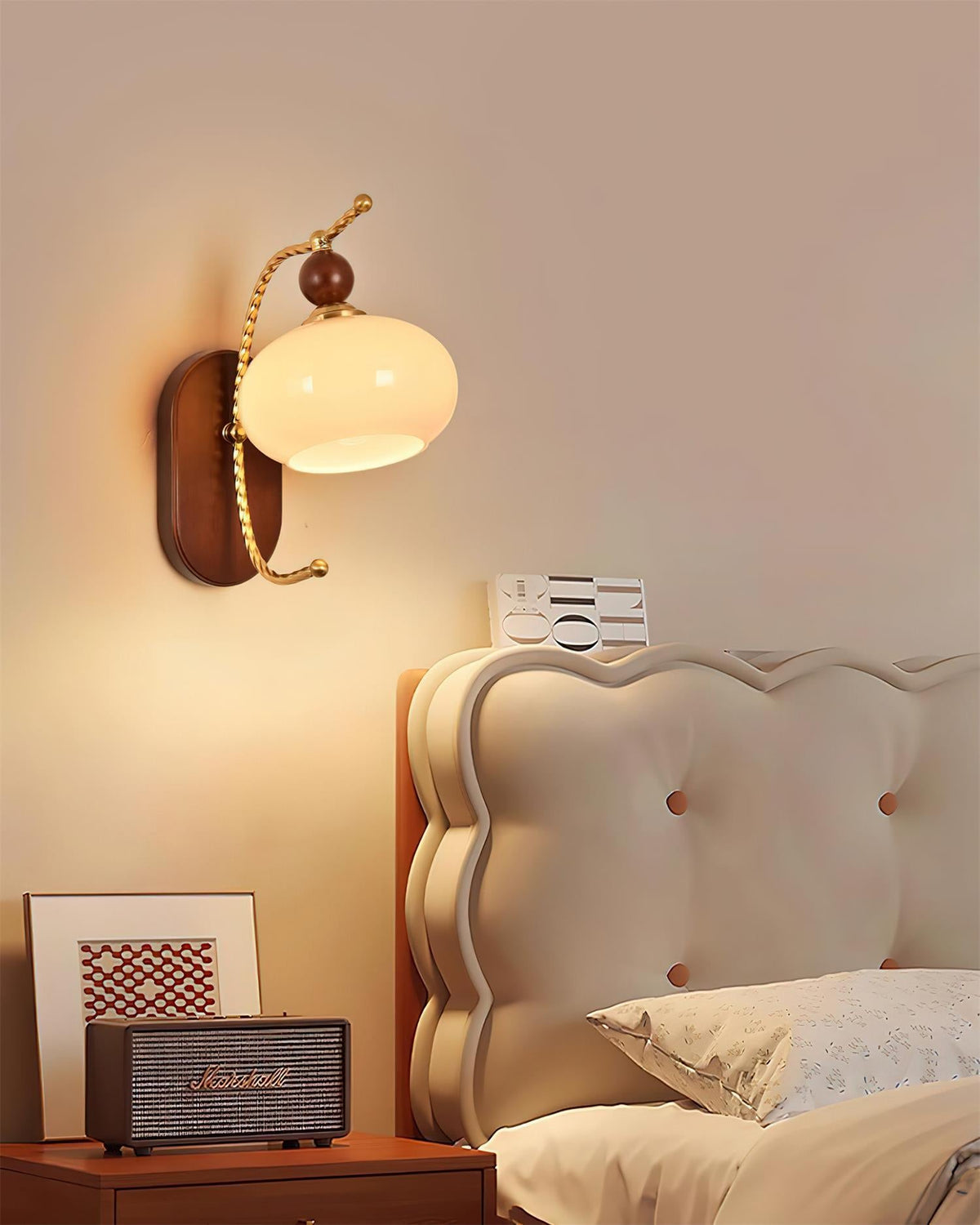 Calyx Glass Wall Lamp — product view 13