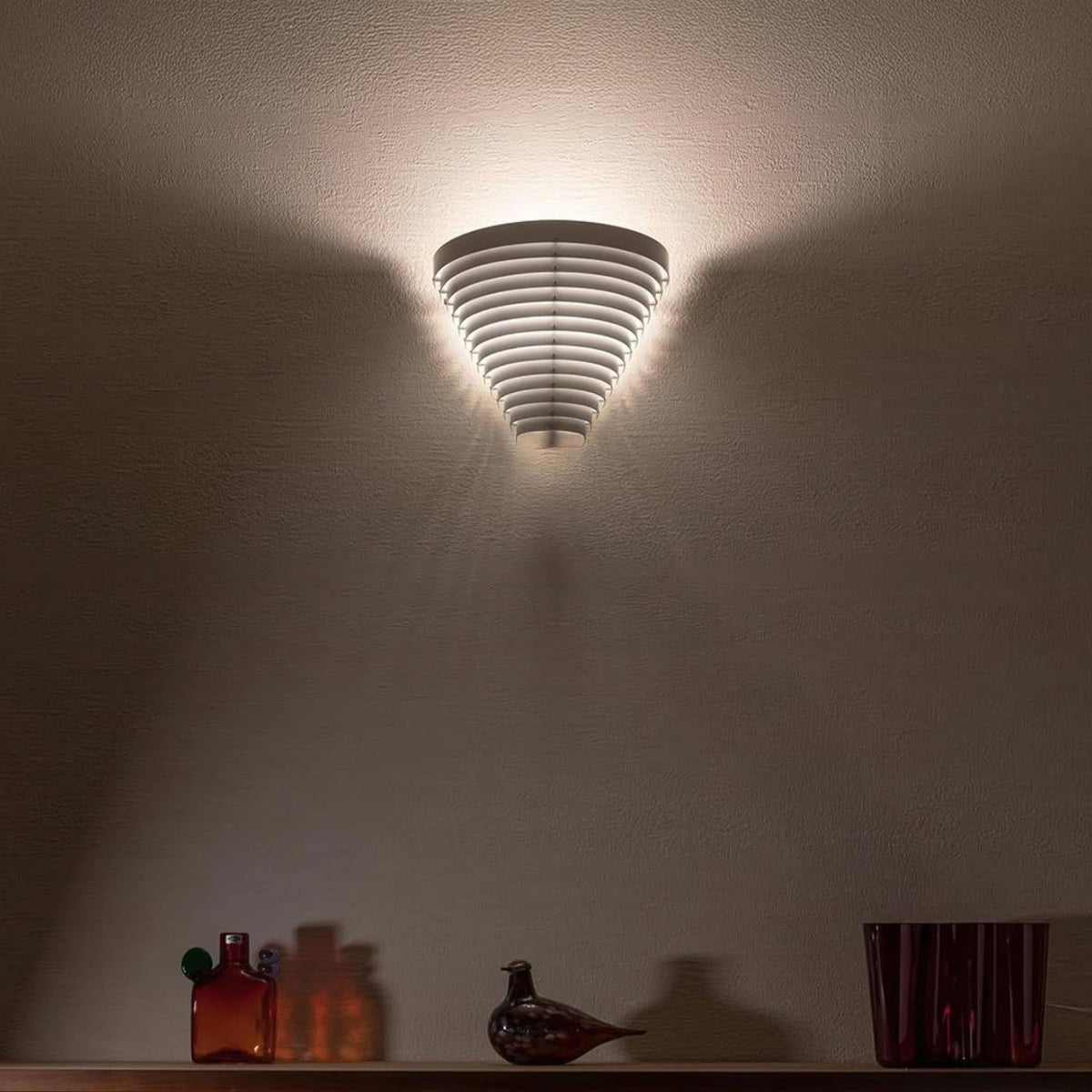 A910 Metal Wall Lamp — product view 3