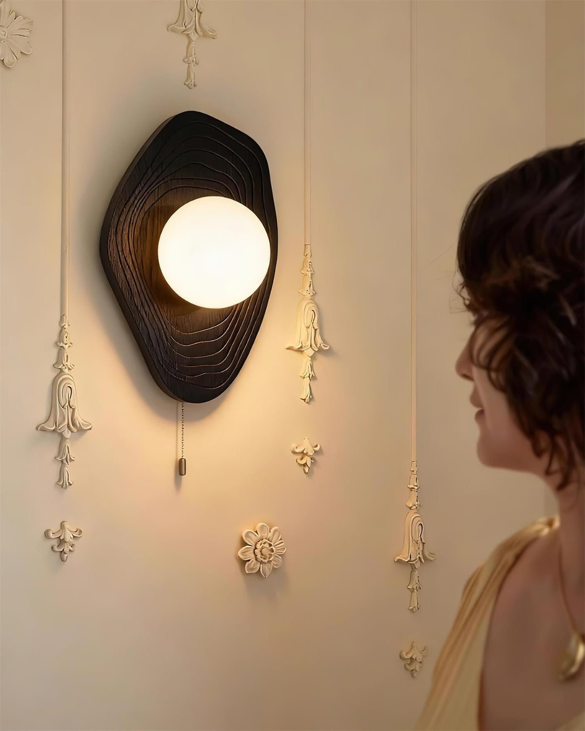 Baker Glass Wall Lamp — product view 4
