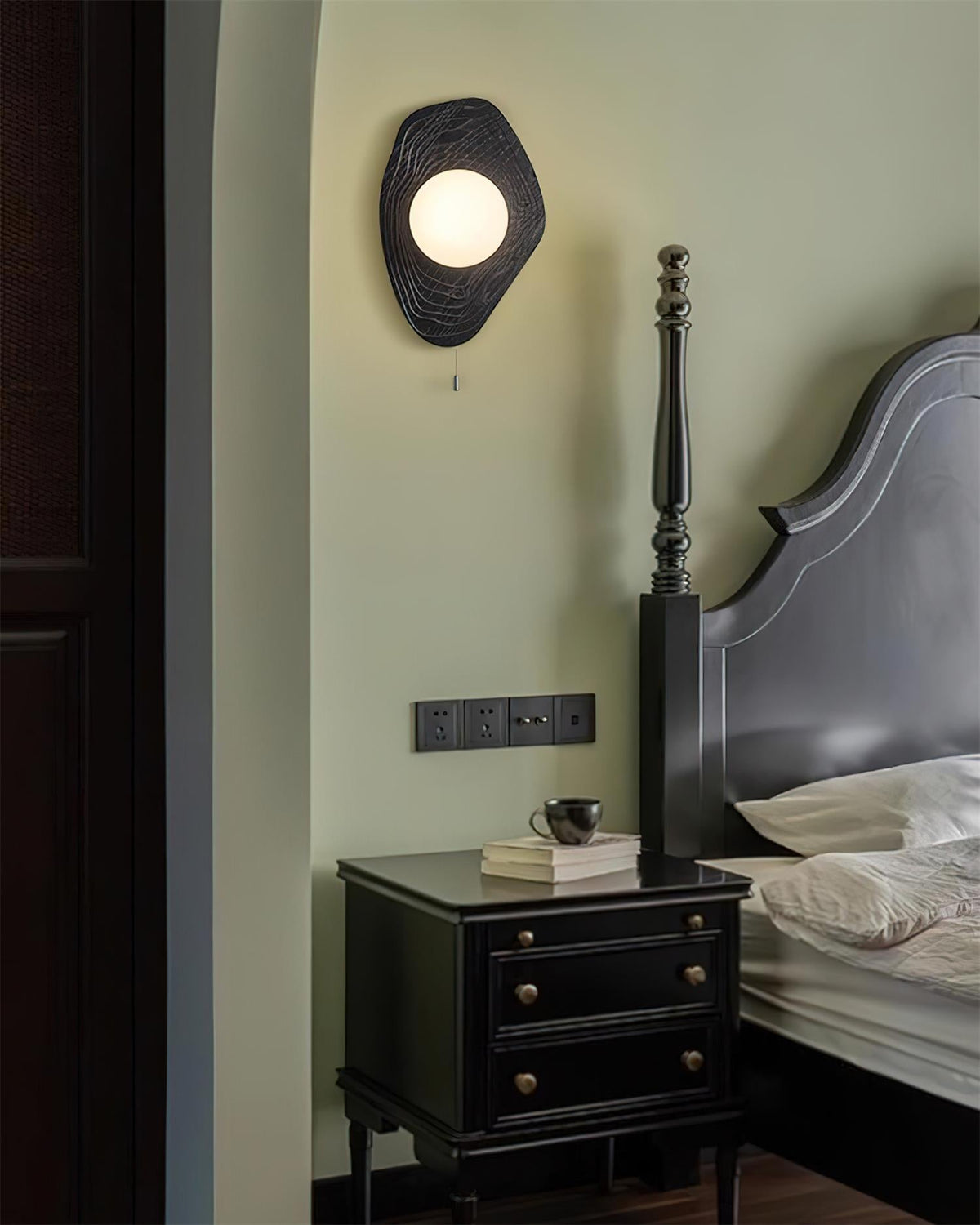 Baker Glass Wall Lamp — product view 7