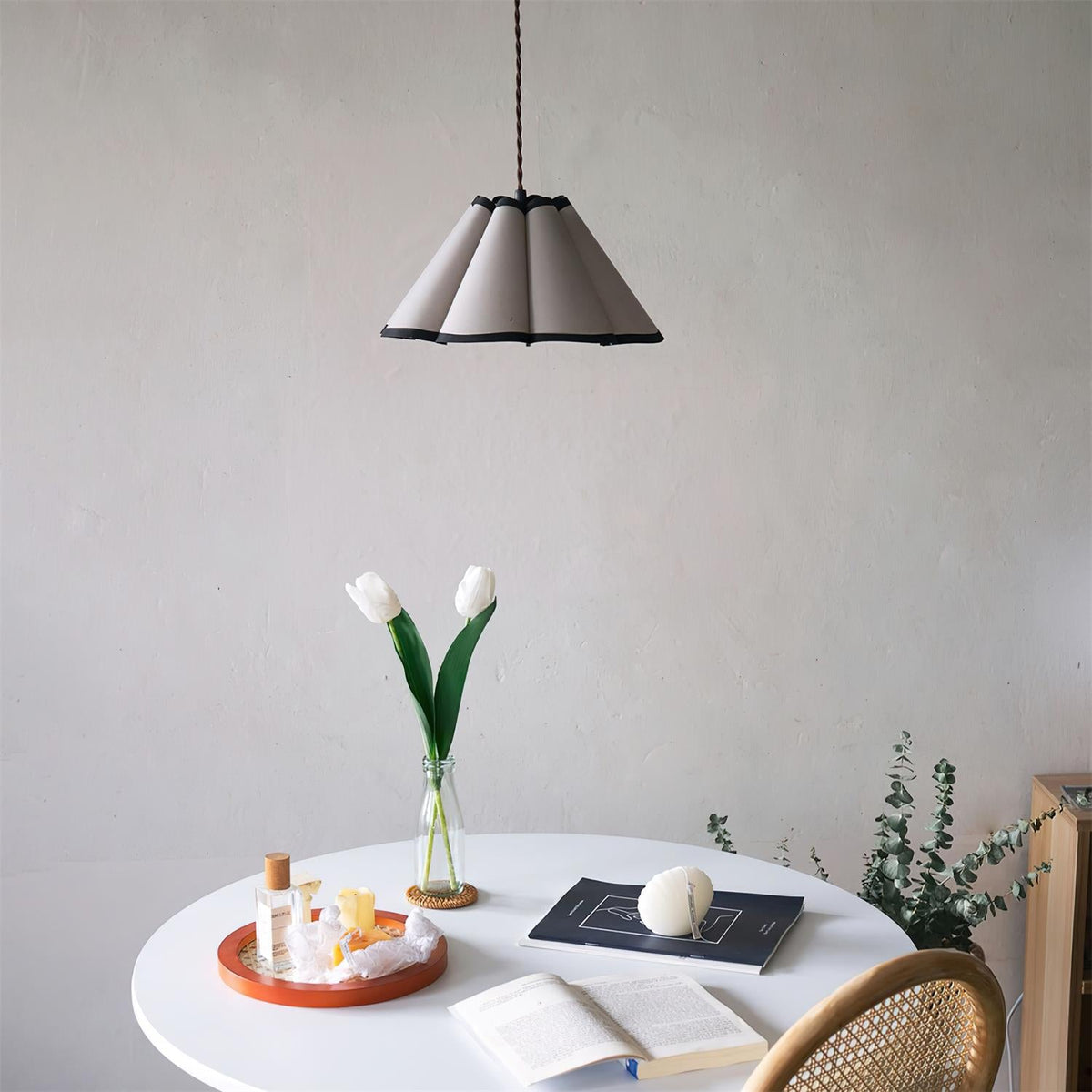 Twisted Metal Pendant Lamp — product view 4