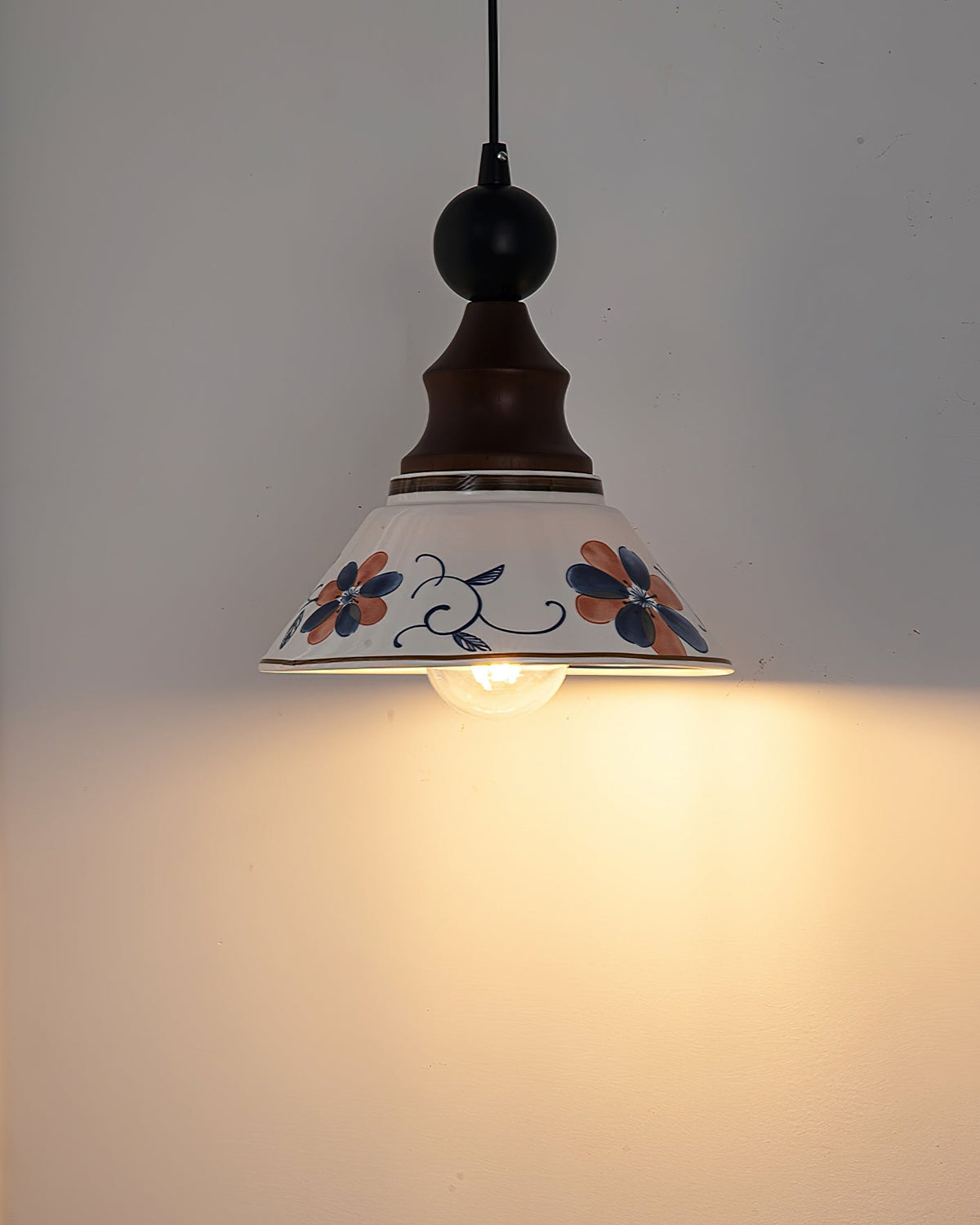 Delft Garden Wood Pendant Lamp — product view 3