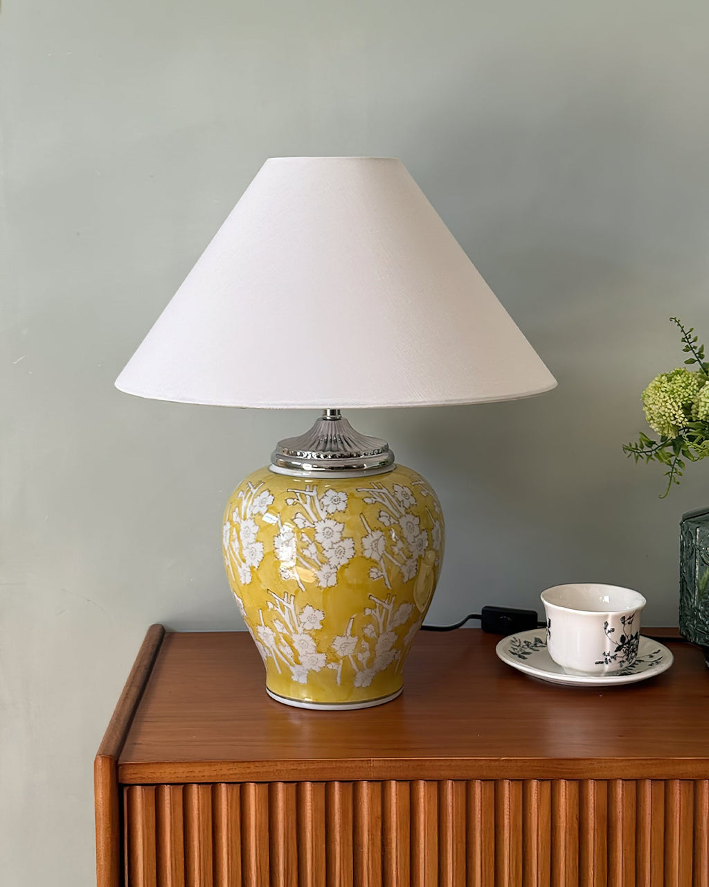 Mandarin Metal Table Lamp — product view 12