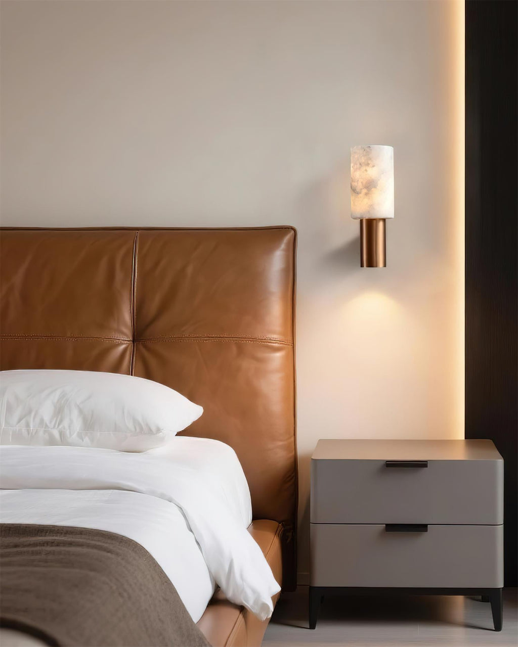 Bravura Metal Wall Lamp — product view 4