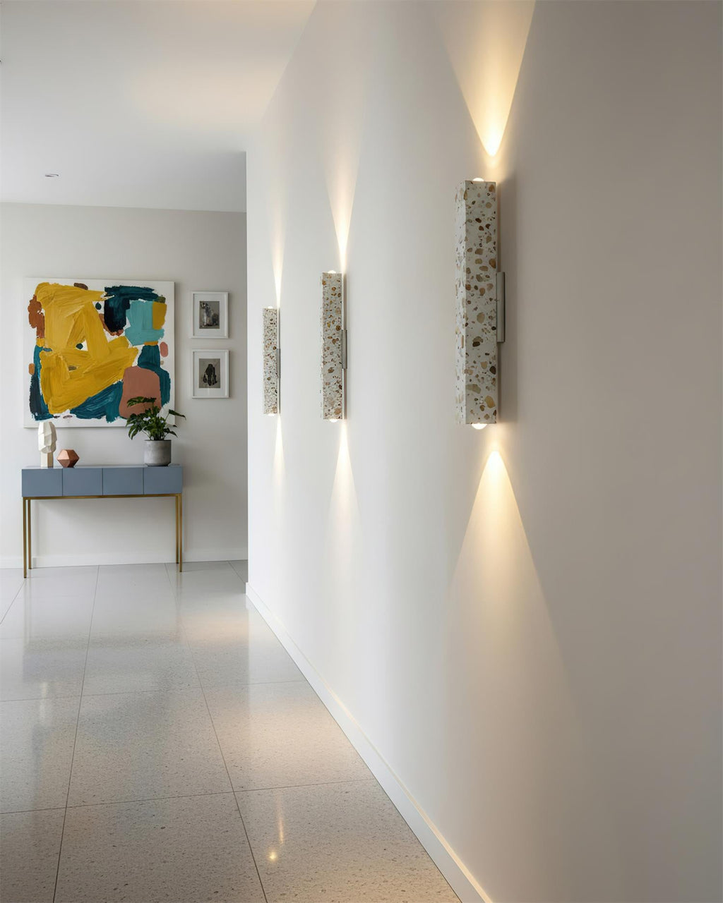 Linea Metal Wall Lamp — product view 2