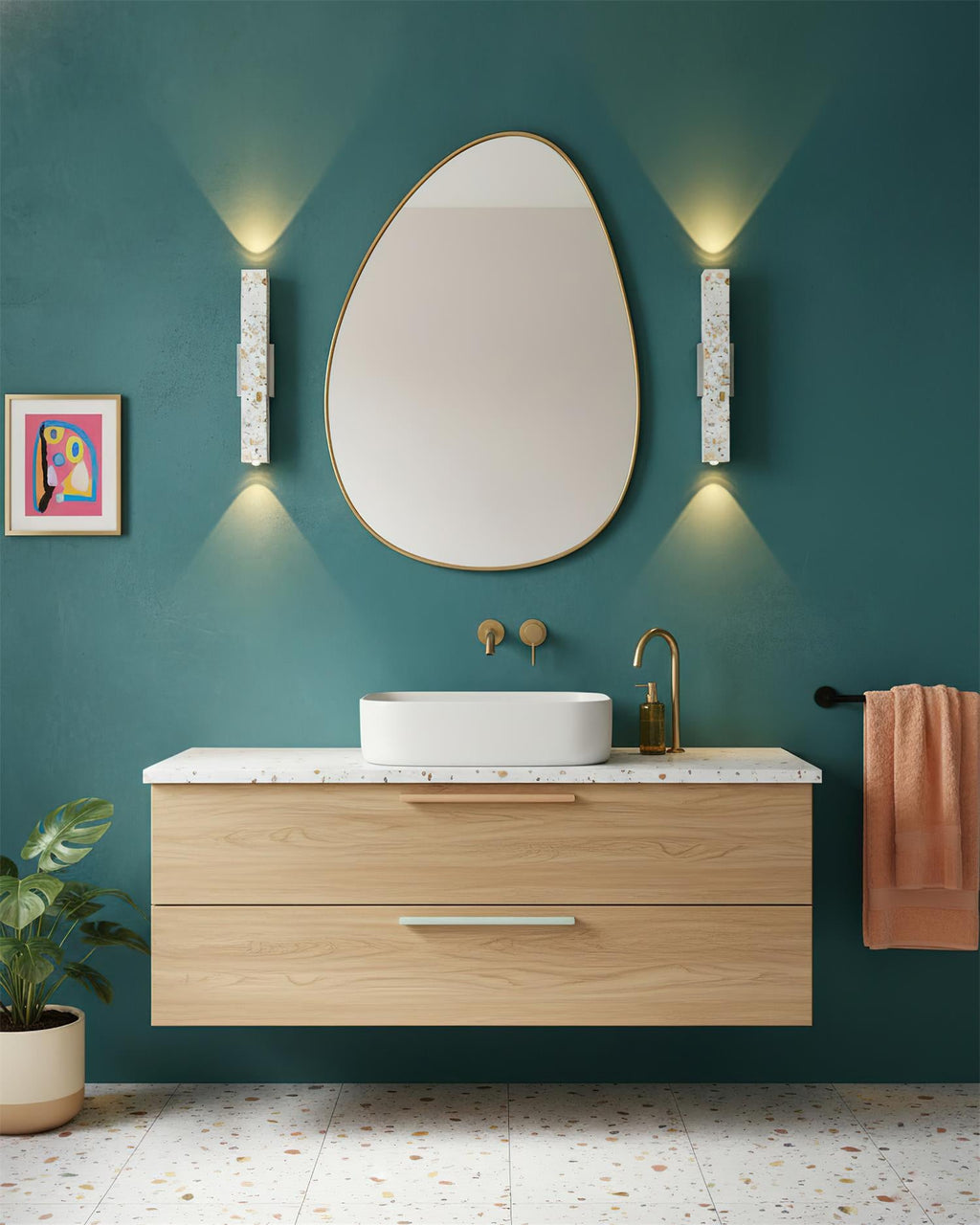 Linea Metal Wall Lamp — product view 3