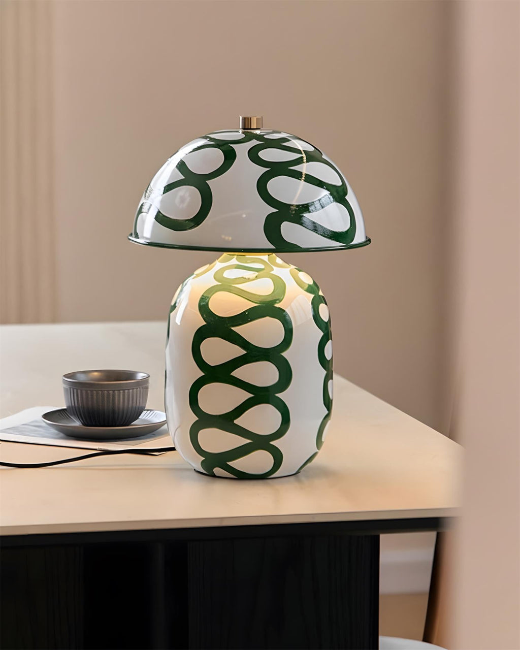 Sketch Metal Table Lamp — product view 7