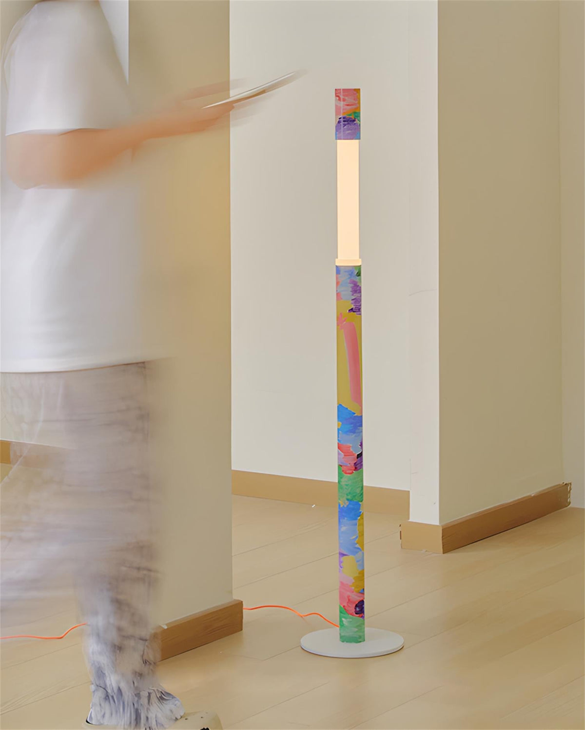 Colorbeam Floor Lamp — product view 4
