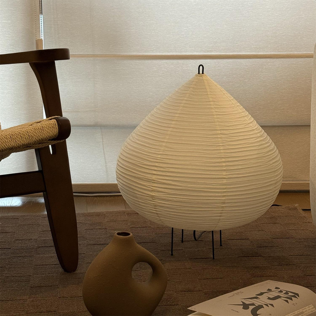 Chestnut Metal Table Lamp — product view 12