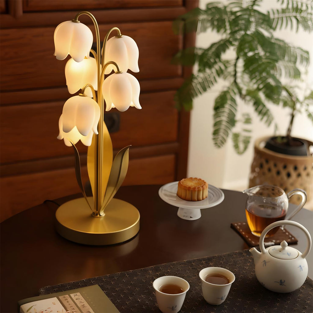 LumiLily Metal Table Lamp — product view 9