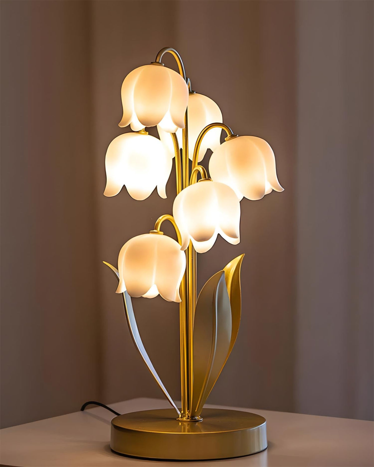 LumiLily Metal Table Lamp — product view 12