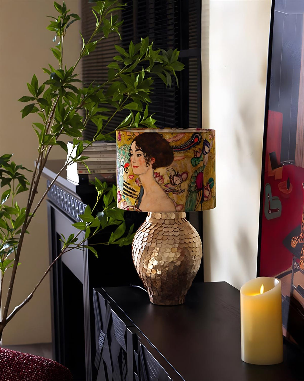 Klimora Resin Table Lamp — product view 8