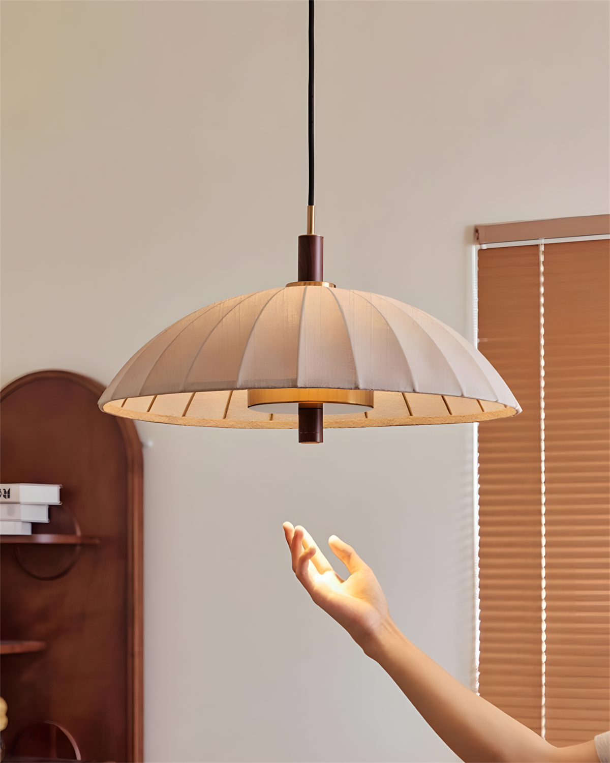 Lunaro Metal Pendant Lamp — product view 2