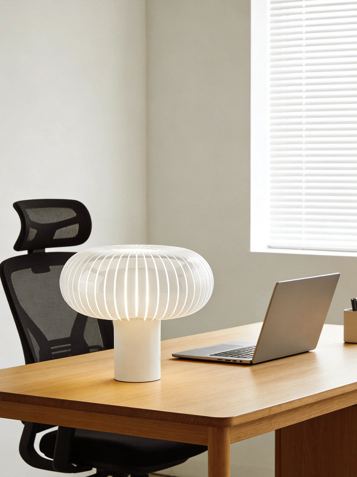 Cylindra Spiral Acrylic Table Lamp — product view 9