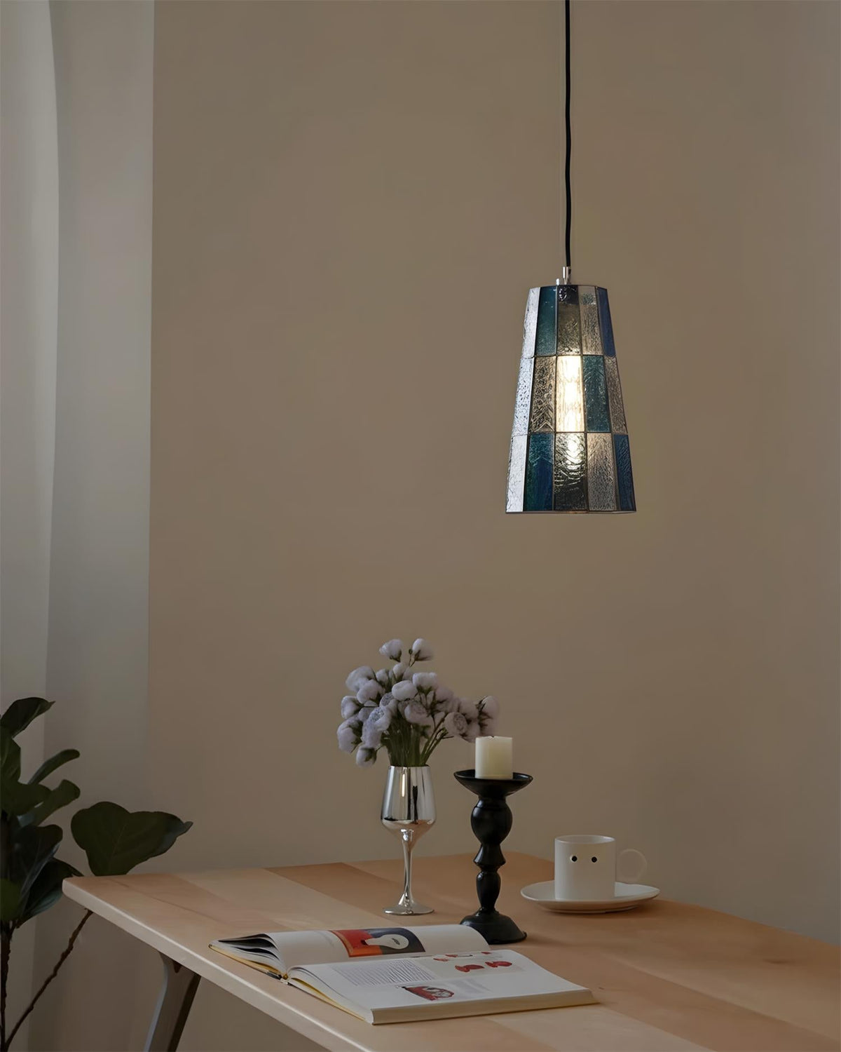 Fun Guy Glass Pendant Lamp — product view 13