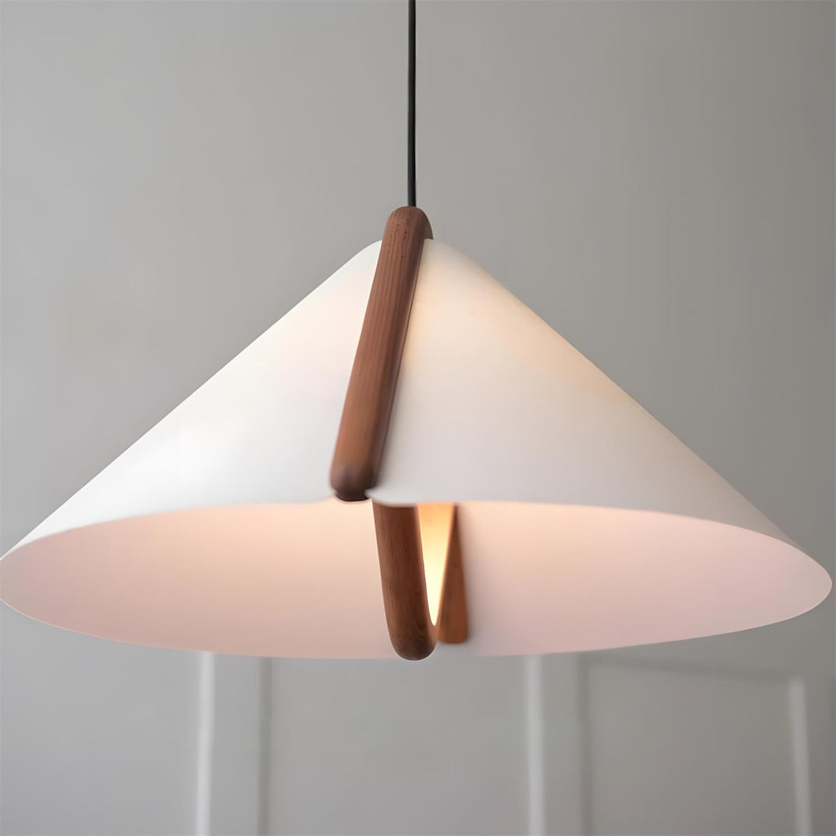 Mireon Arch Wood Pendant Lamp — product view 9