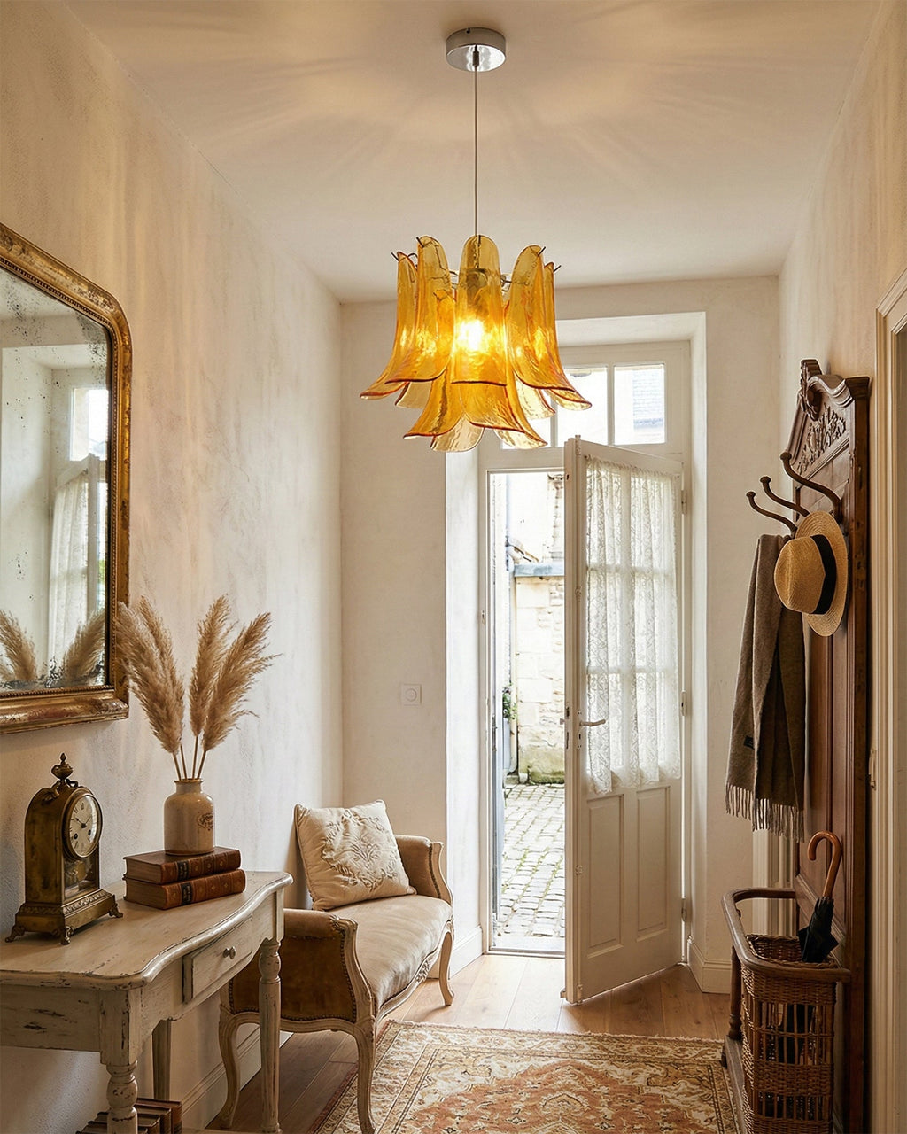 Murava Glass Pendant Lamp — product view 9