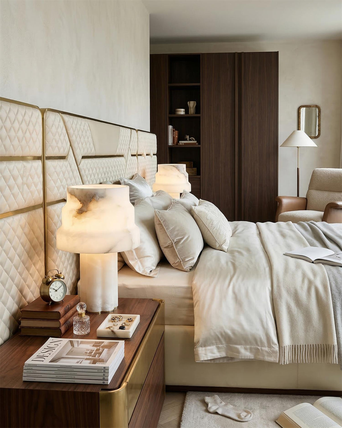 Selmora Alabaster Table Lamp — product view 4