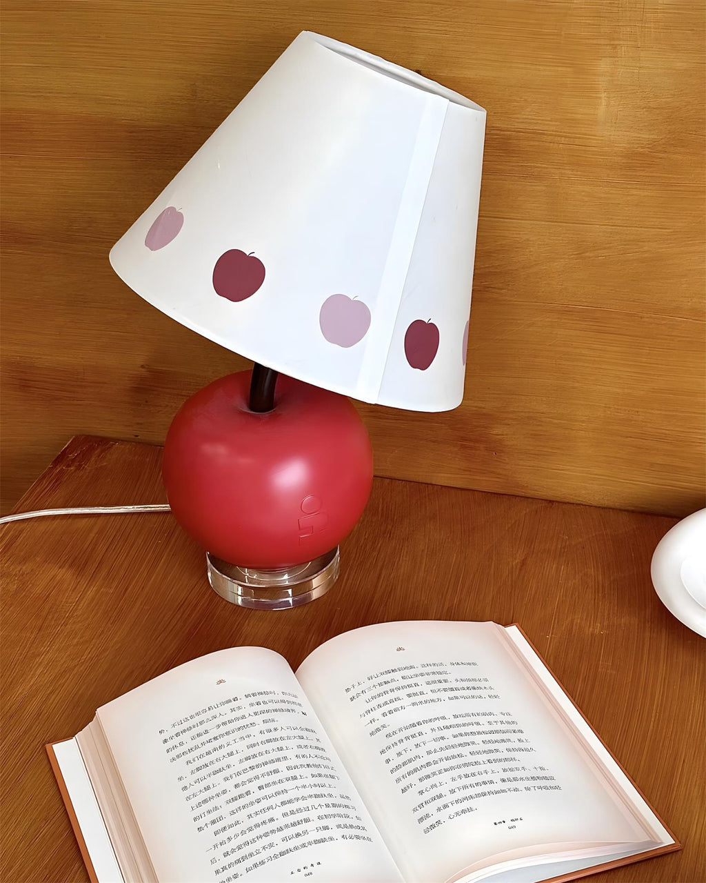 Appella Metal Table Lamp — product view 10