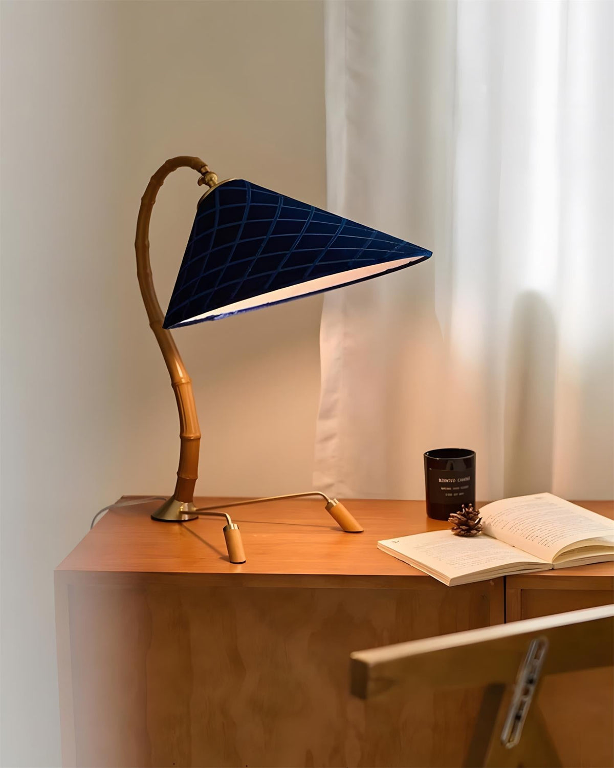 Cobalune Table Light — product view 3