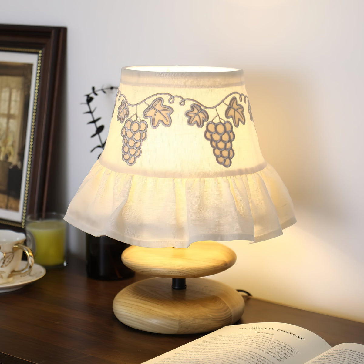 Lavelle Table Light — product view 8