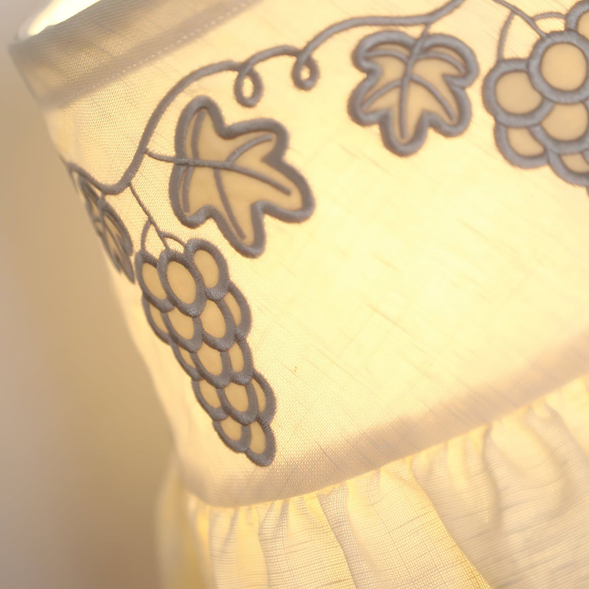 Lavelle Table Light — product view 18