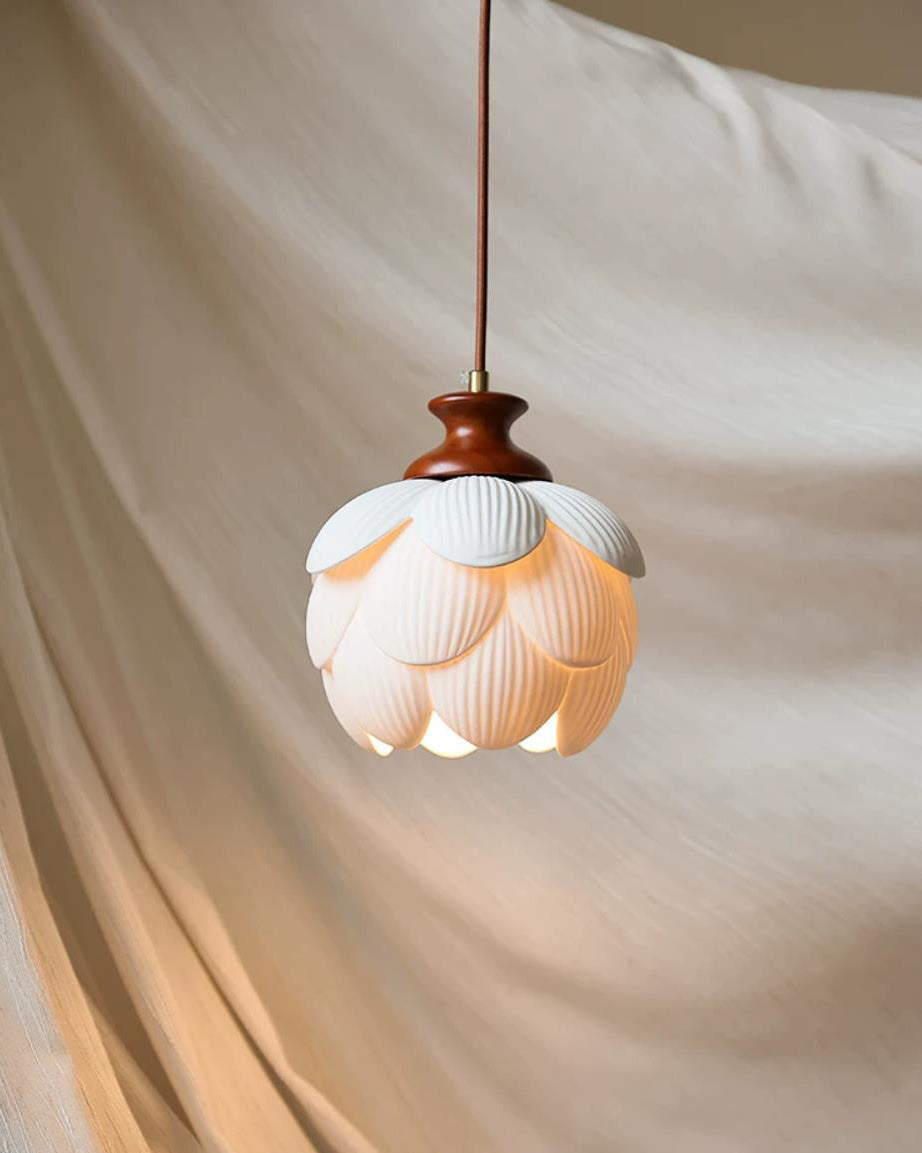 Camiora Pendant Light — product view 10