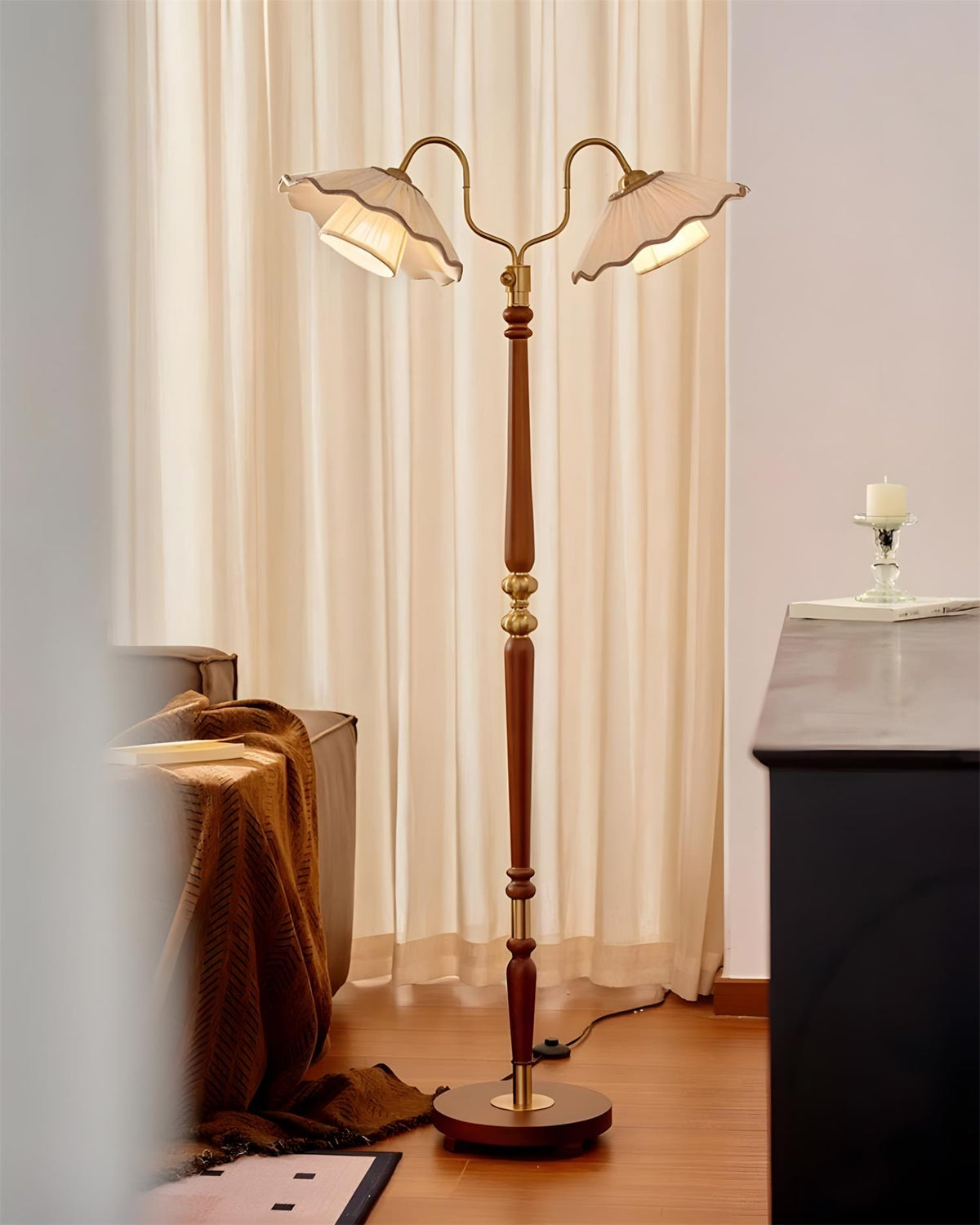 Merritt Floor Light — product view 8
