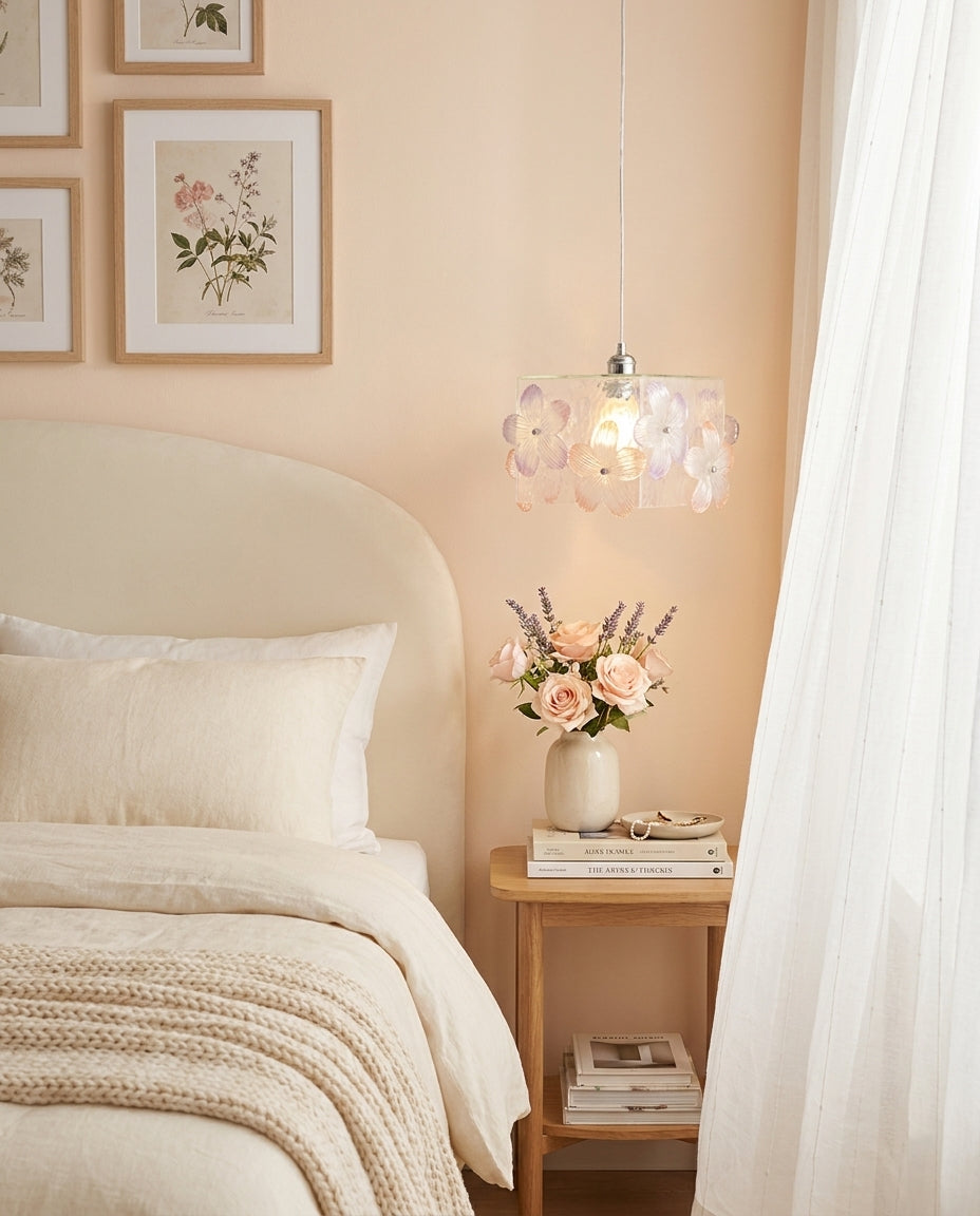 Vitrelia Pendant Light — product view 10