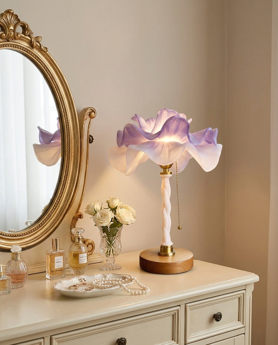 Blushcrown Table Light — product view 9
